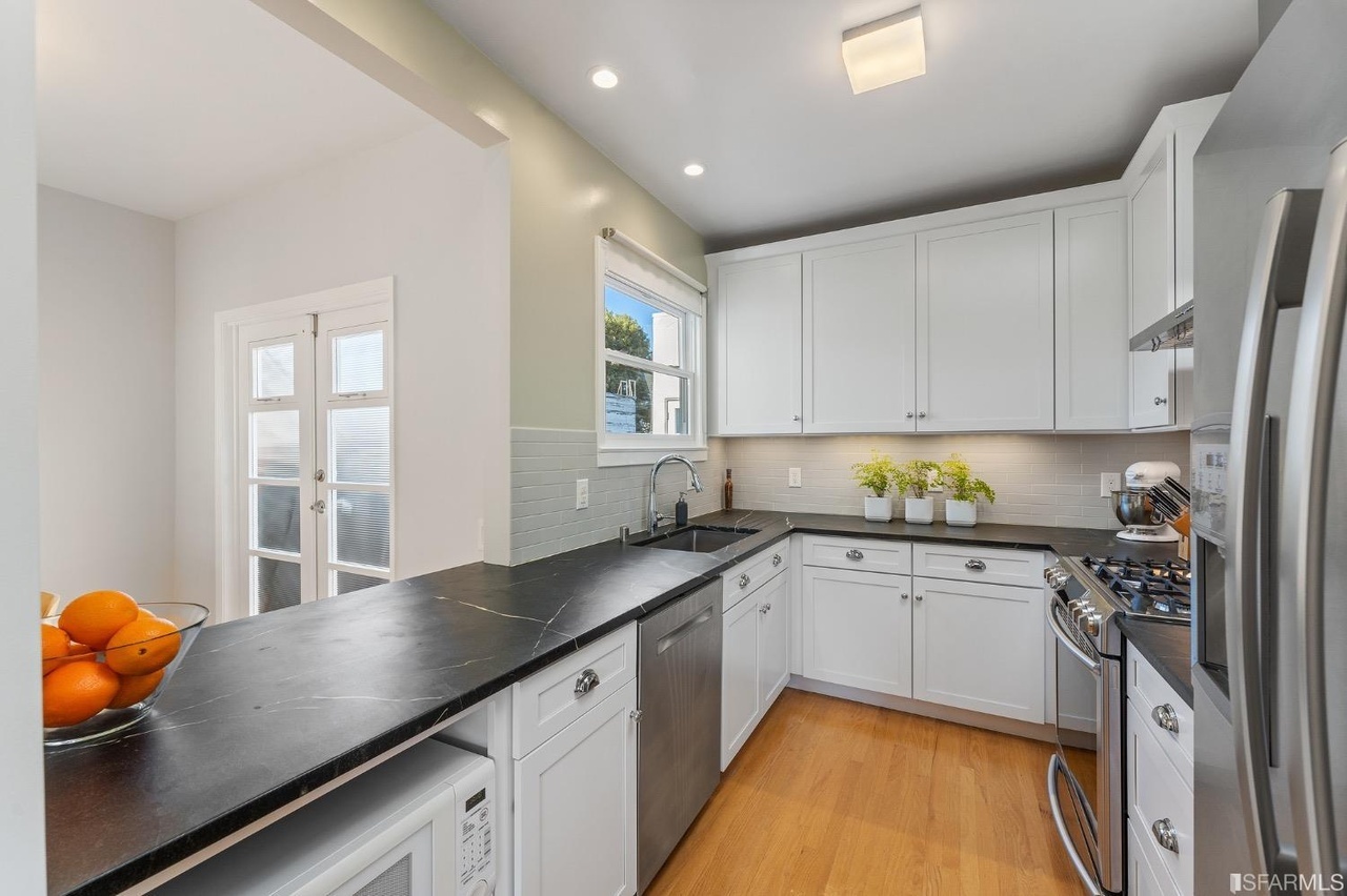 Building Photo - 40 28th St
