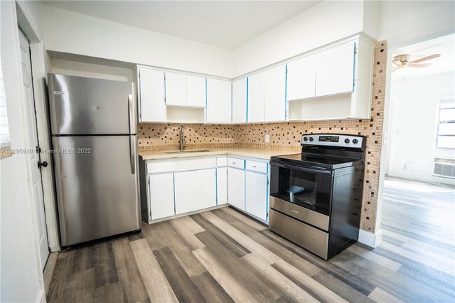 Building Photo - 1110 NW 6th Ave