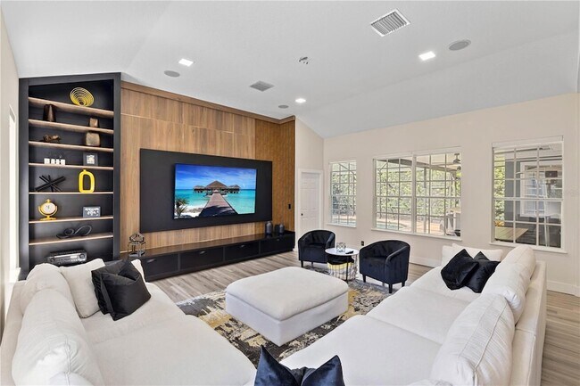 Building Photo - 11342 S Camden Commons Dr