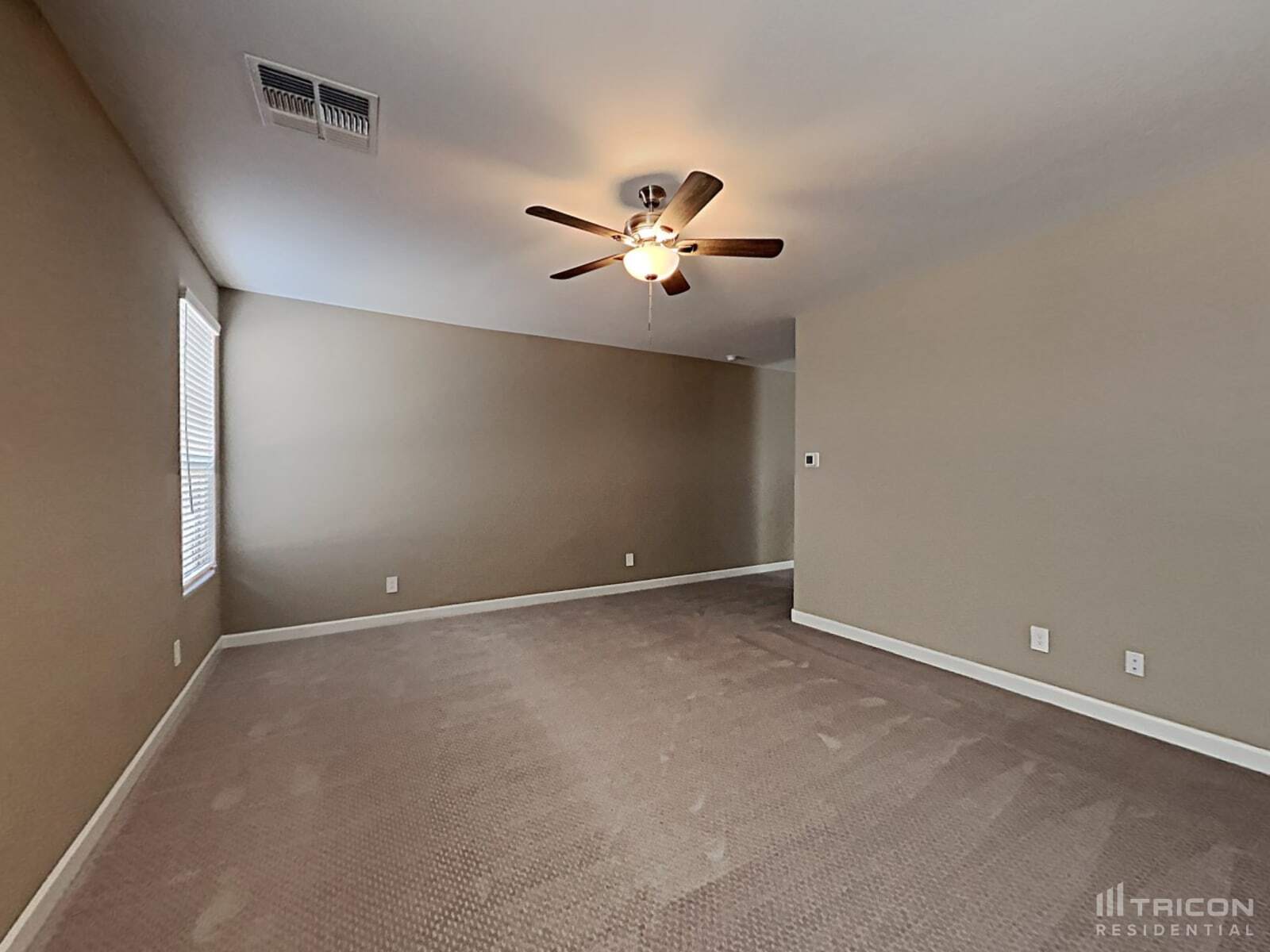Building Photo - 44238 W Palo Ceniza Way