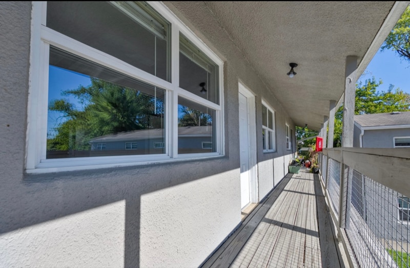 Building Photo - 474 1/2 E Norwich Ave