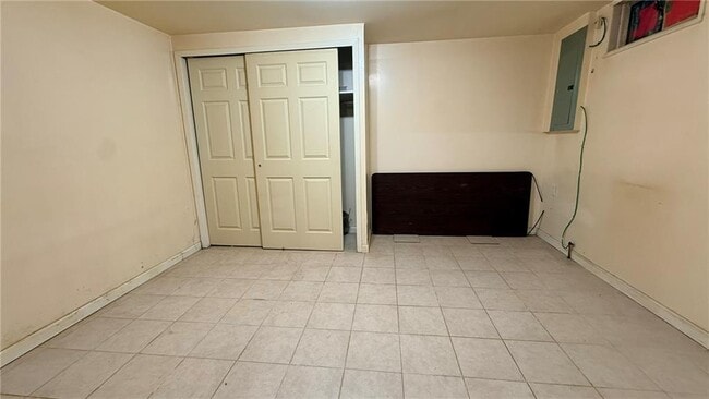 Building Photo - 148-03 61st Rd