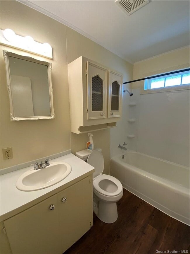 Building Photo - 1421 Cactus Dr