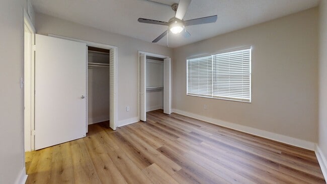 Interior Photo - The Henry