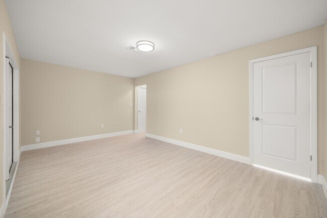 Building Photo - 4119 Tangier St