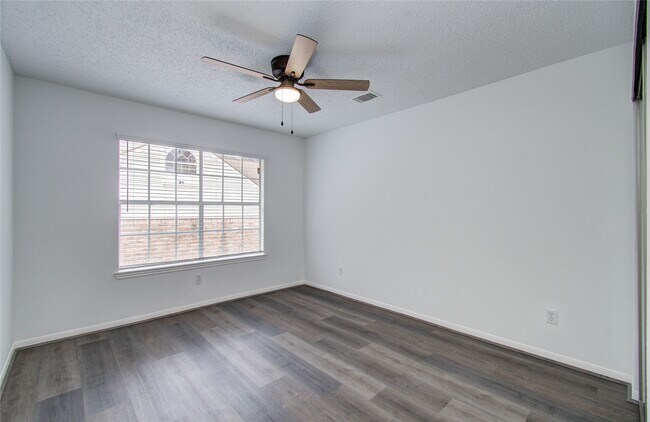 Building Photo - 2106 Spyglass Dr