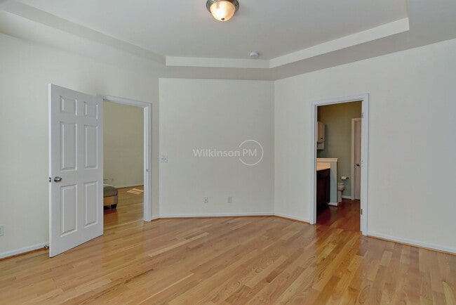 Building Photo - Big & Nice 3Br/2.5Bth Townhome in Steele Creek by Harris Teeter Shopping Center