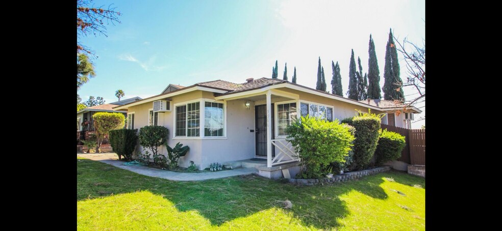 Primary Photo - 9966 Glencrest Cir