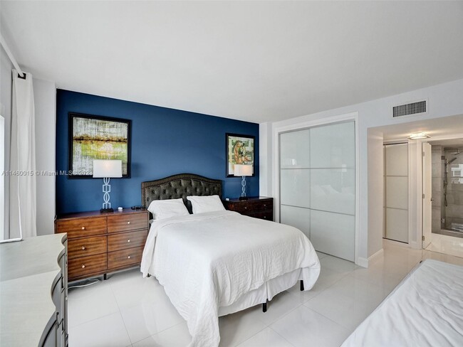 Building Photo - 3750 Galt Ocean Dr