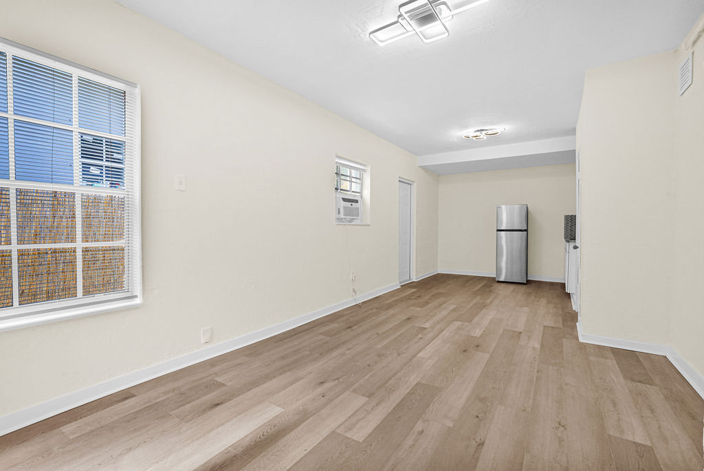 Building Photo - 47 NW 45th Ave