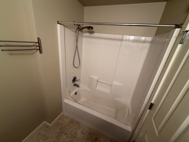 Building Photo - Renton Highlands newer 2bd Townhome For Rent!