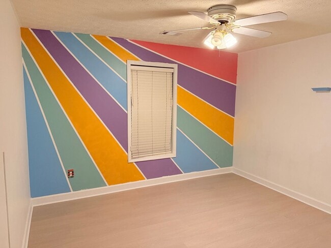 Building Photo - 1360 Avalon Dr