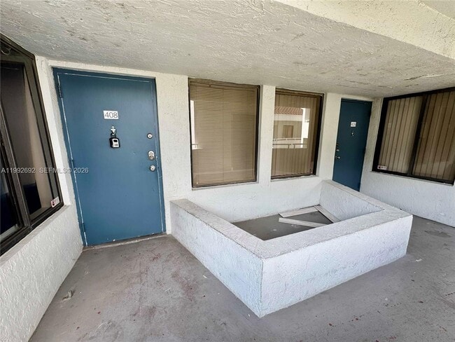 Building Photo - 8335 SW 152nd Ave