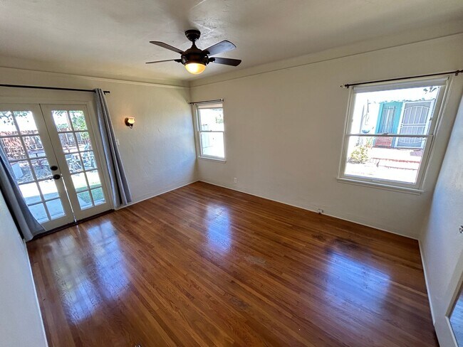 Building Photo - Truly Adorable Tudor Style 2 Bed 1 Bath Home in Anaheim!