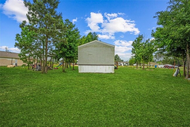 Building Photo - 863 Rd 5252