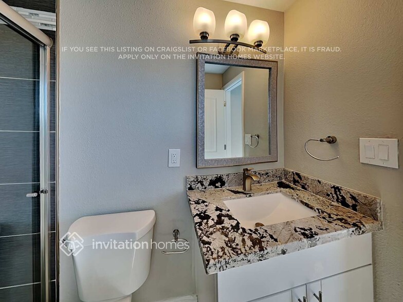 Building Photo - 3715 E Delcoa Dr