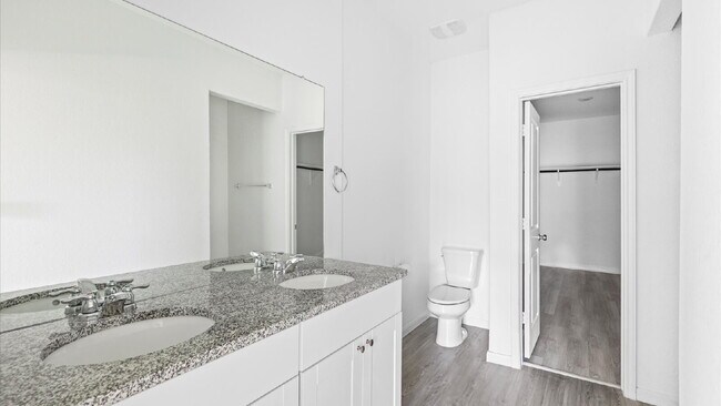 Building Photo - Charming 3-Bedroom Home on a Quiet Cul-de-...