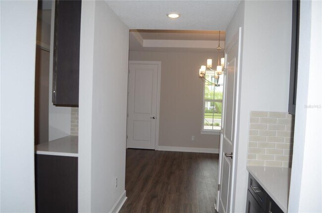 Building Photo - 34109 Tributary Ct
