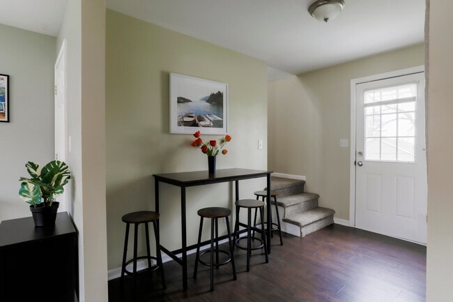 Building Photo - 3153 Lockwood Blvd