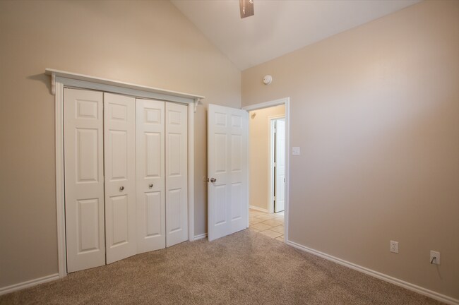 Building Photo - 5716 Bostick Dr