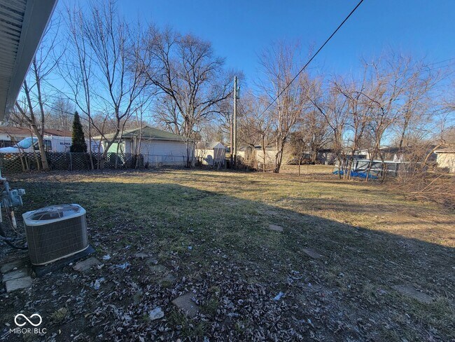 Building Photo - 48 Southlane Dr
