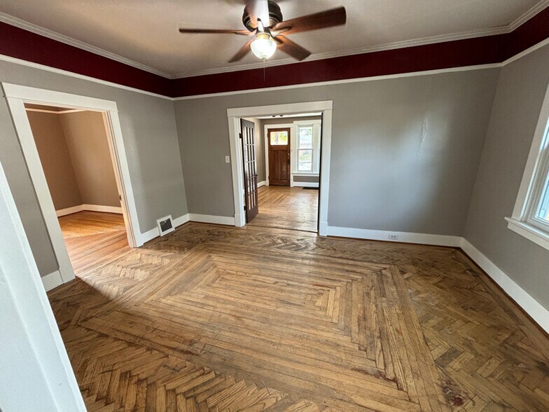 Building Photo - 219 1st Ave