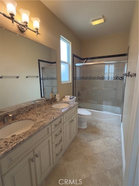 Building Photo - 211 Chicago