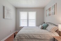 Building Photo - 2650 Montego Dr