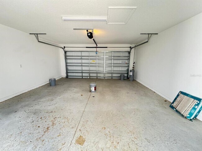 Building Photo - 4561 ORCHARD VIEW Aly