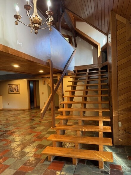 Building Photo - 1906 Pennsylvania Ave