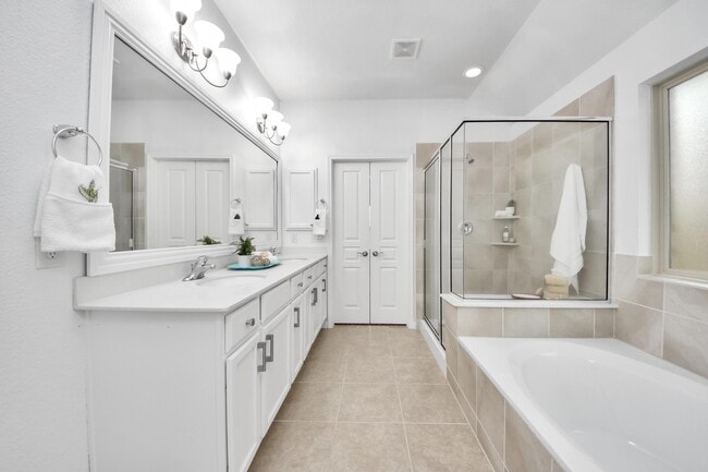 Building Photo - 24615 Ballad Dr