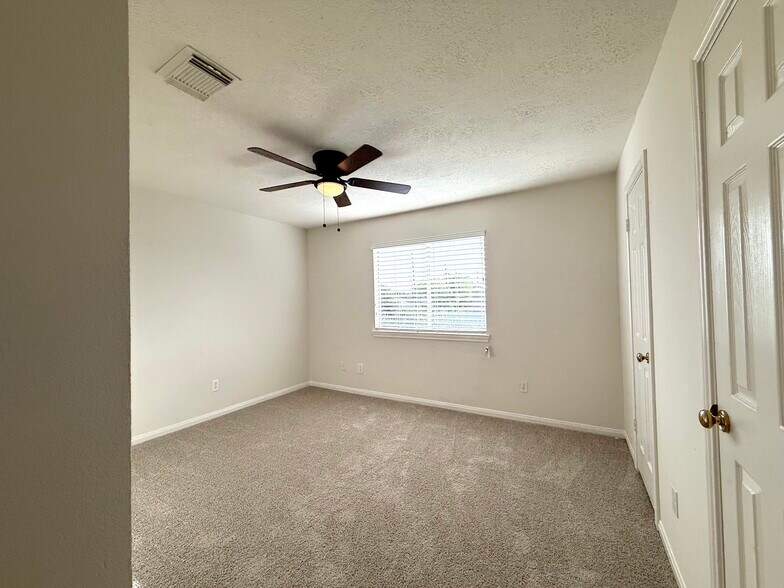 Building Photo - 3122 Gatesbury North Dr