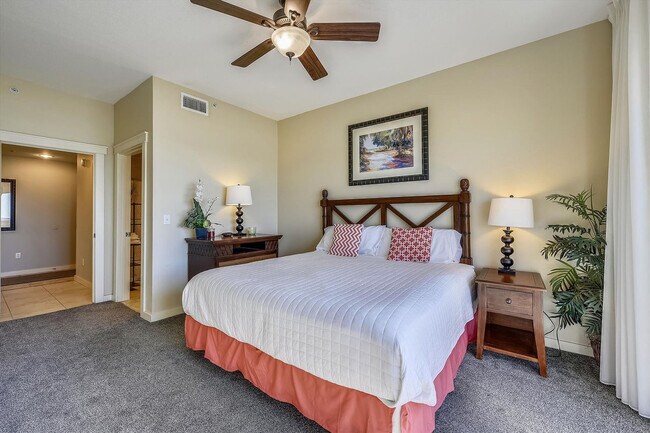 Building Photo - 15100 Front Beach Rd