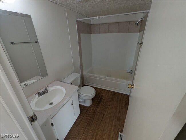 Building Photo - 2571 Silver Sage Dr