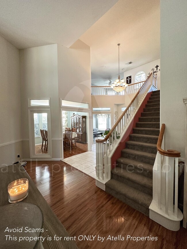 Building Photo - 5033 W Wren Ave