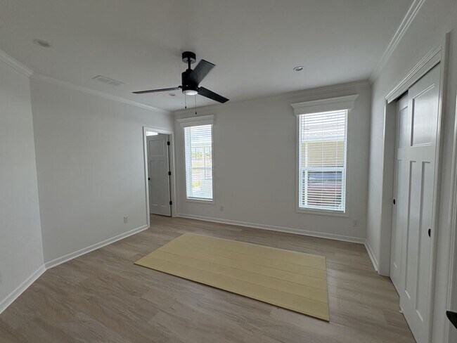 Building Photo - 1655 Voyager Dr
