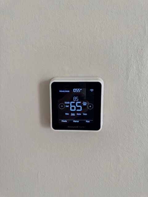 wifi / Heat / Ceneral air / app - 45 Saint Johns Pl