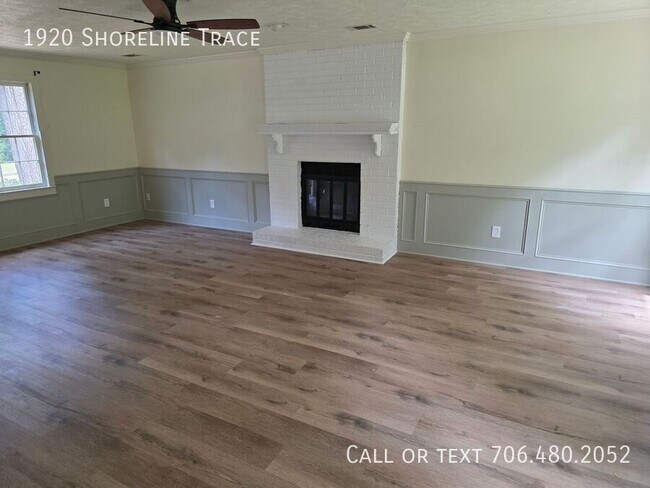 Building Photo - 1920 Shoreline Trace SW