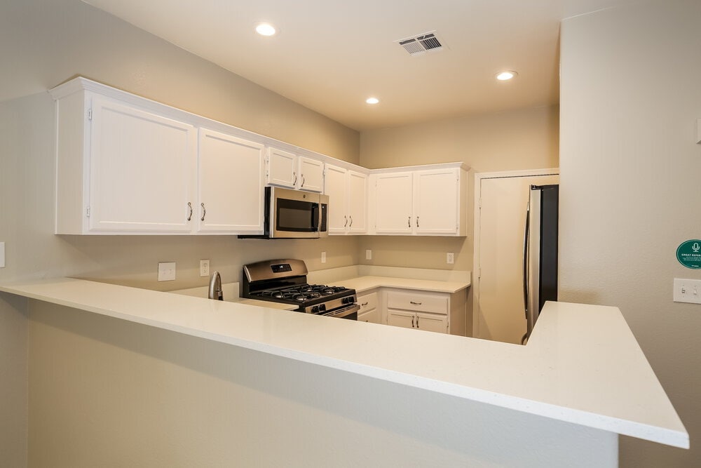 Building Photo - 1022 Shades End Ave