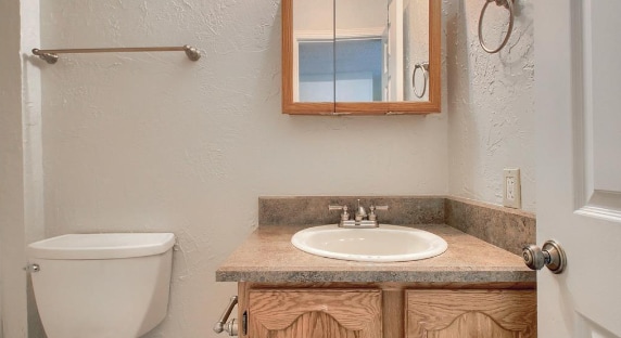 Building Photo - 820 Wycliffe Dr