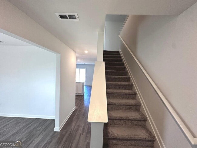 Building Photo - 536 Pemberton St