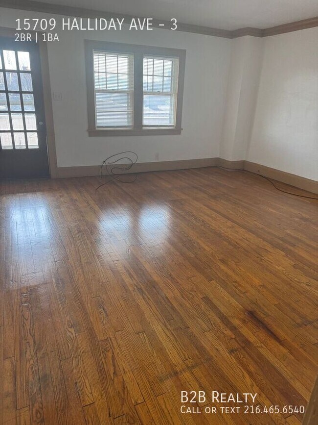 Building Photo - 15709 Halliday Ave