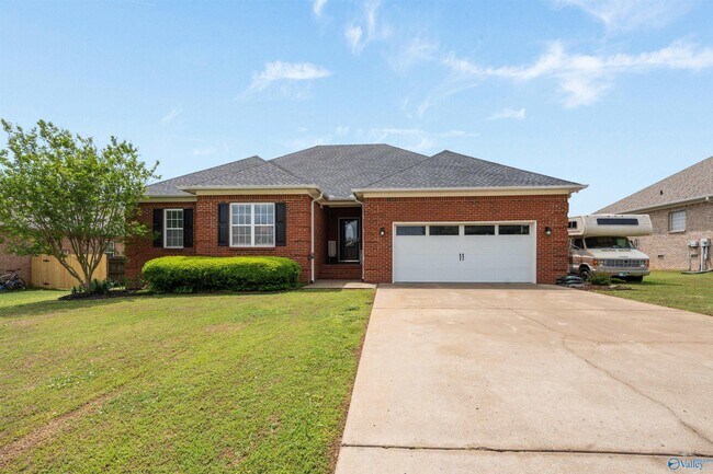 Building Photo - 25850 Iron Gate Dr