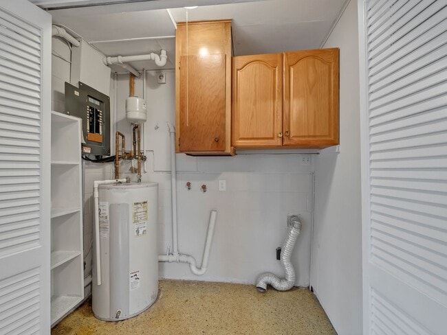 Building Photo - Available for rent: $1,250/month — 4-Bedroom, 2- Bath Single-Family Home in Harrison, TN!