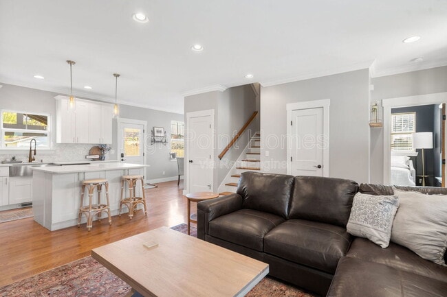 Building Photo - 213 Winchester St