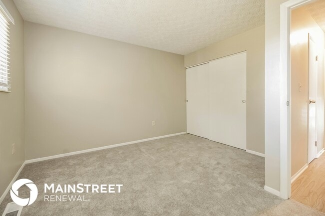 Building Photo - 6560 Benjamin Dr