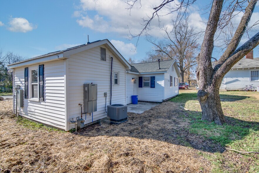 Building Photo - 515 flint st