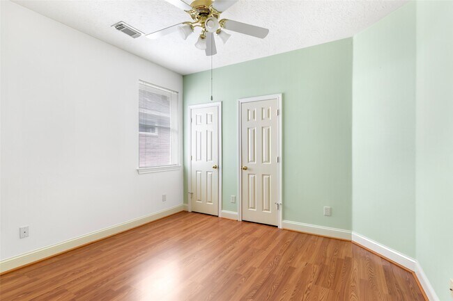 Building Photo - 18418 Hot Creek Ct