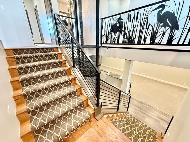 Building Photo - Luxury Golf Retreat in Berthoud with Breat...