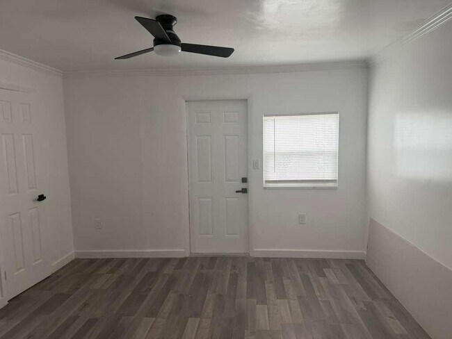 Building Photo - Northeast 7th Avenue, Pompano Beach, FL 33064 - 5 BR 3 BA house